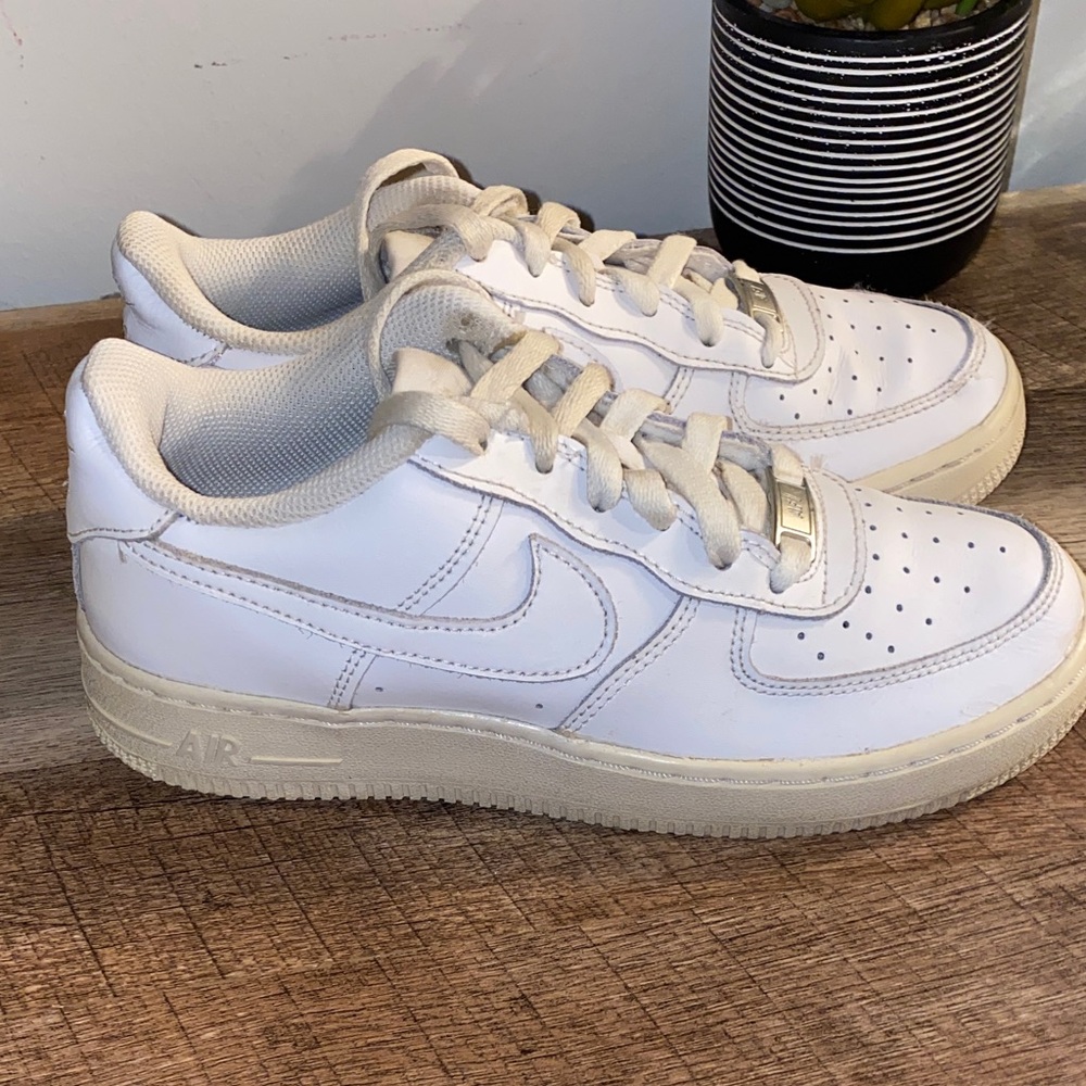 Nike Air Force 1 AF1 Kids White Youth Sneakers Size 5Y Women’s 6.5
